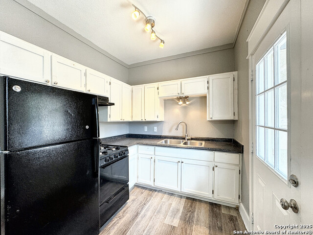 321 N Chupaderas St Property Photo 10