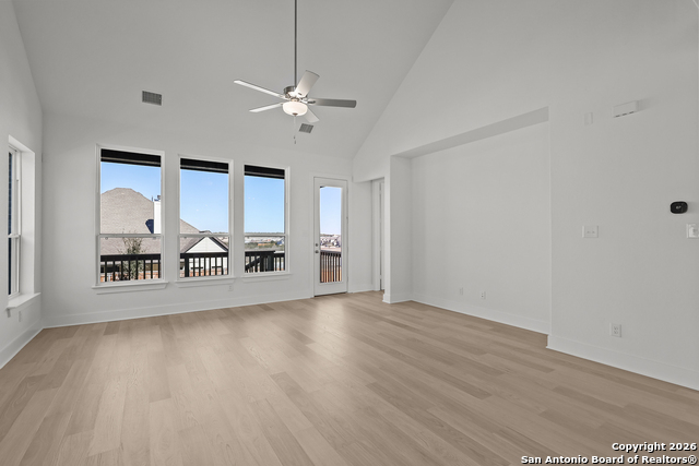 325 Hulda Trail Property Photo 13