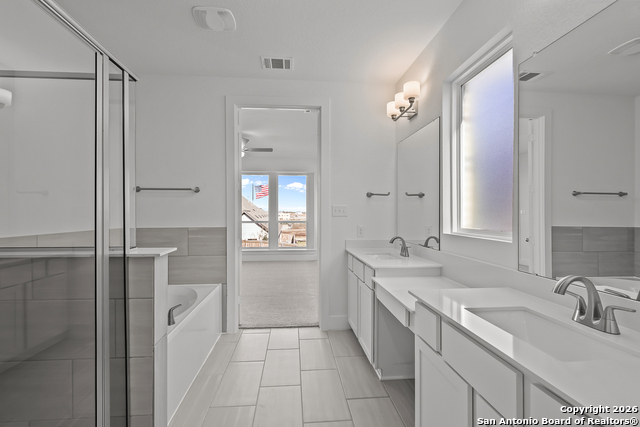 325 Hulda Trail Property Photo 27