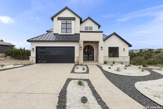 258 Hannah Property Photo 3