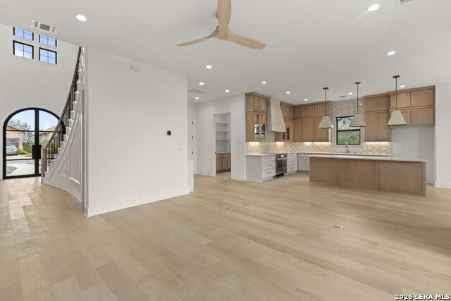 258 Hannah Property Photo 12