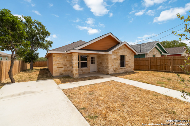 10214 Renova Property Photo 4