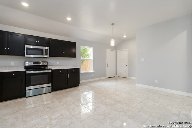 10214 Renova Property Photo 13