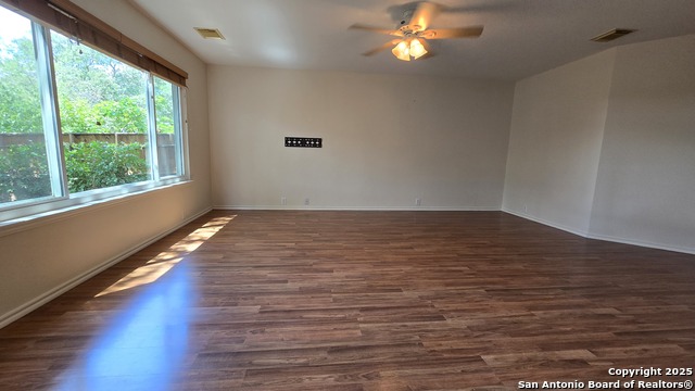 9406 Vallecito Pass Property Photo 6