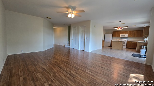 9406 Vallecito Pass Property Photo 7