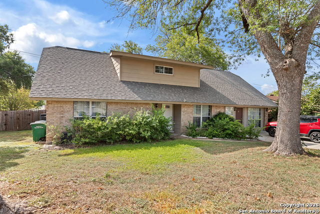 3500 Lakefield Property Photo 2