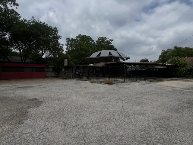 2011 Mission Property Photo 1