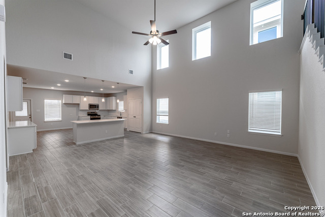 143 Taylor Way Property Photo 2