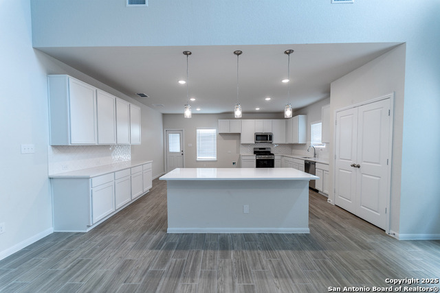 143 Taylor Way Property Photo 6