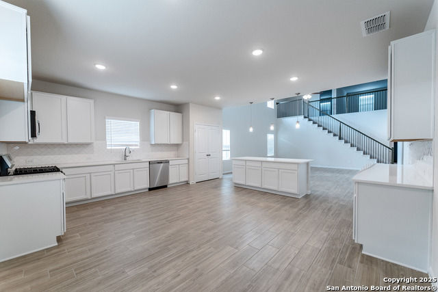 143 Taylor Way Property Photo 10