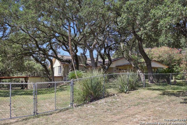 7222 Wild Eagle Property Photo 4