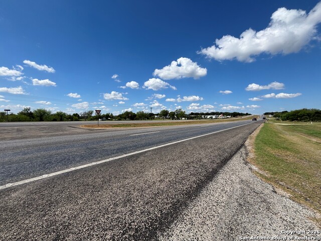 1841 Us Highway 90 Property Photo 3
