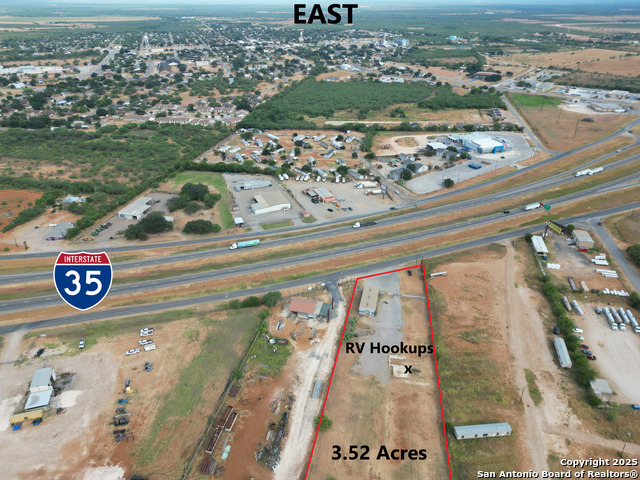 16776 S Ih 35 Property Photo 1