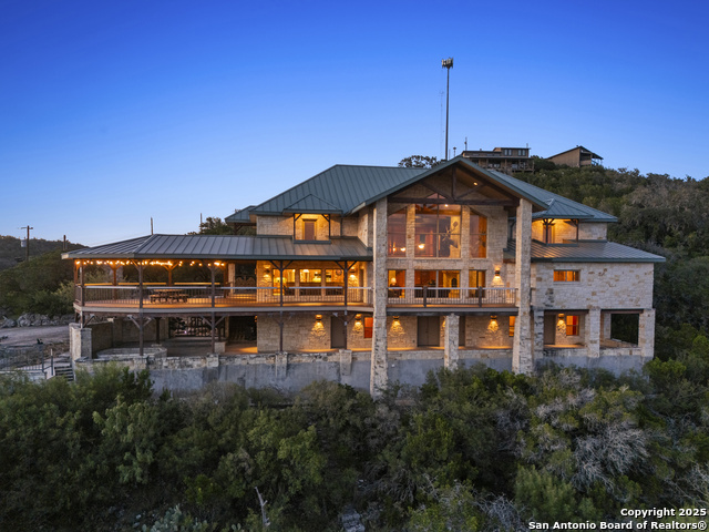 432 Cat Claw Property Photo 1