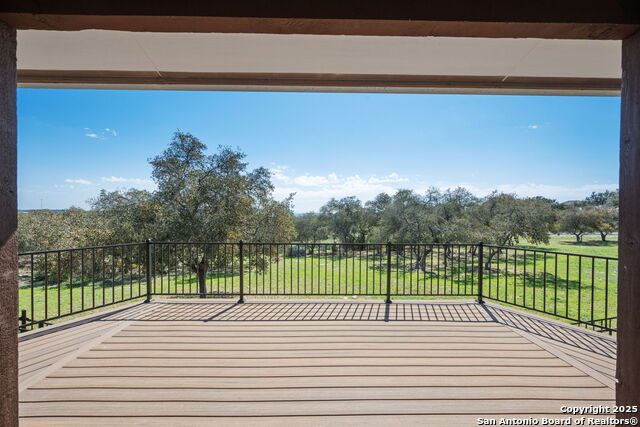 365 River Cliff Property Photo 9