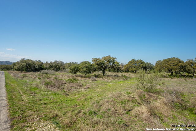 365 River Cliff Property Photo 13