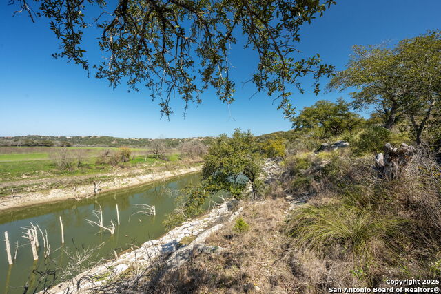 365 River Cliff Property Photo 21