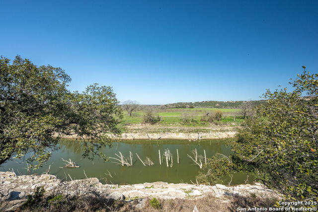 365 River Cliff Property Photo 23