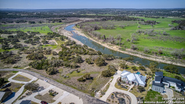 365 River Cliff Property Photo 29