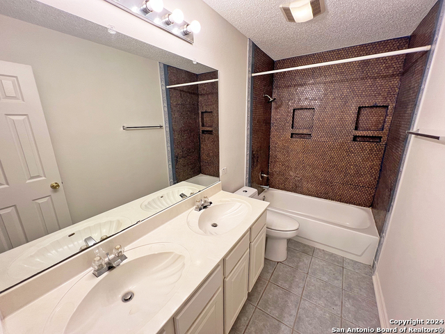 7514 Autumn Ledge Property Photo 28