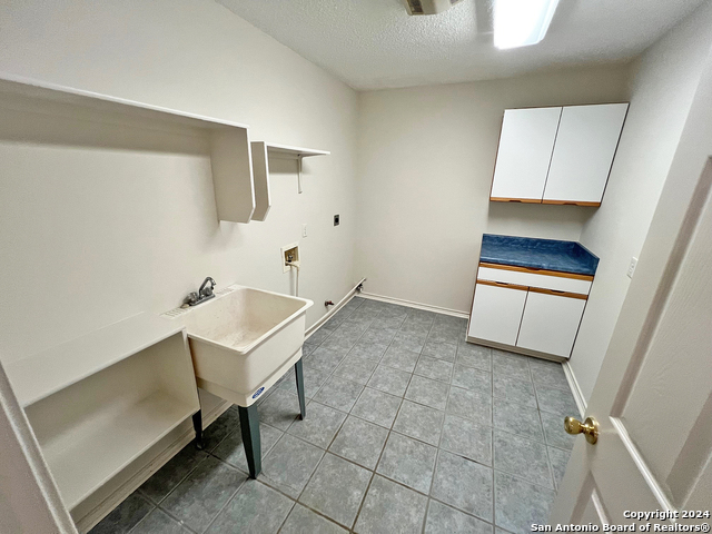 7514 Autumn Ledge Property Photo 33