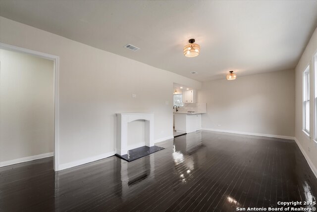 530 John Page Dr Property Photo 5