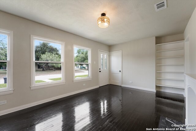 530 John Page Dr Property Photo 7