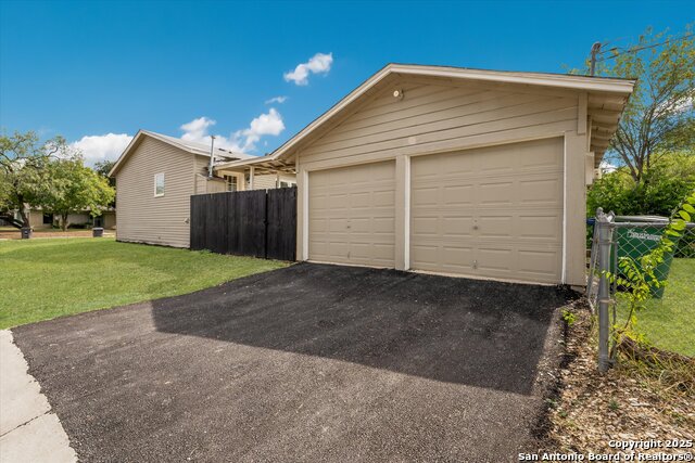 530 John Page Dr Property Photo 33