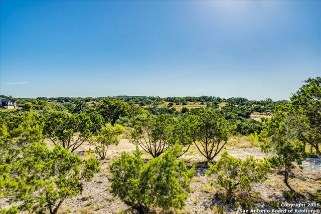 530 Stallion Estates Dr Property Photo 4