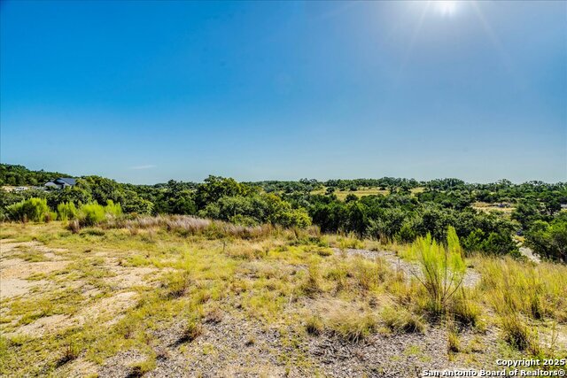 530 Stallion Estates Dr Property Photo 5