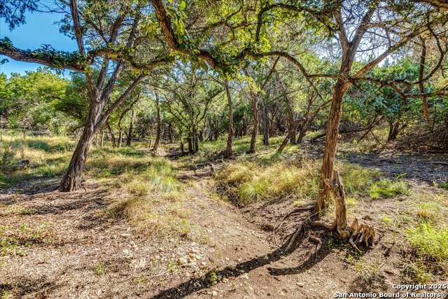 530 Stallion Estates Dr Property Photo 11