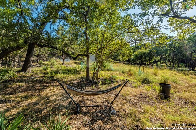 530 Stallion Estates Dr Property Photo 16