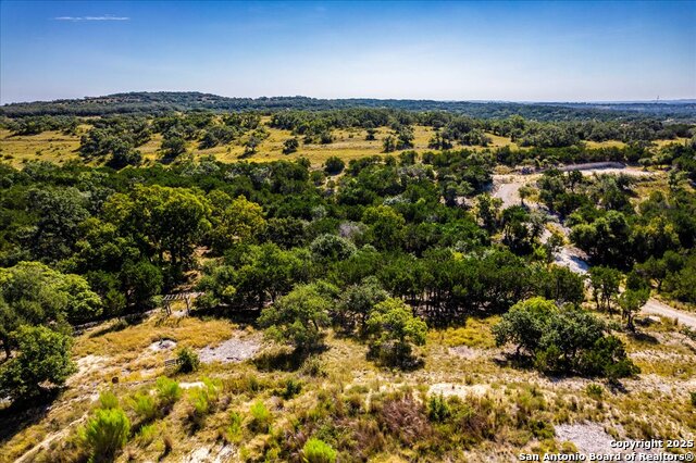 530 Stallion Estates Dr Property Photo 17