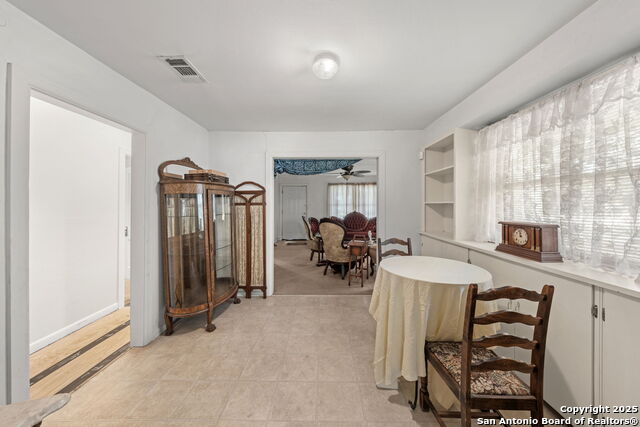 618 Lois Property Photo 7