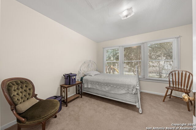 618 Lois Property Photo 10