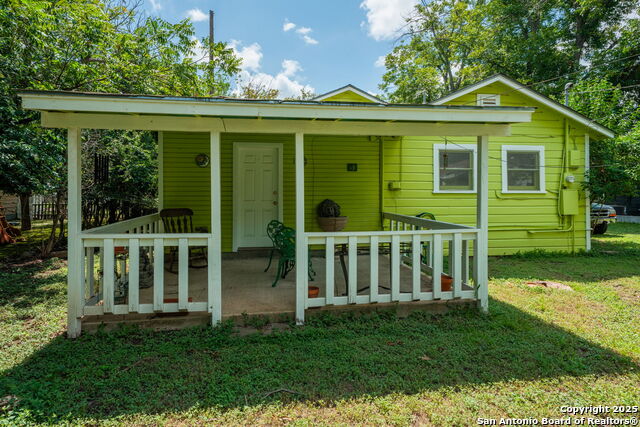 618 Lois Property Photo 16