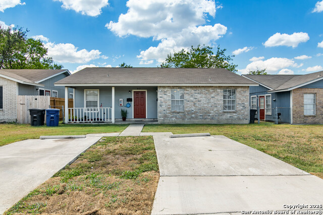 812 W Olmos Dr Property Photo 1