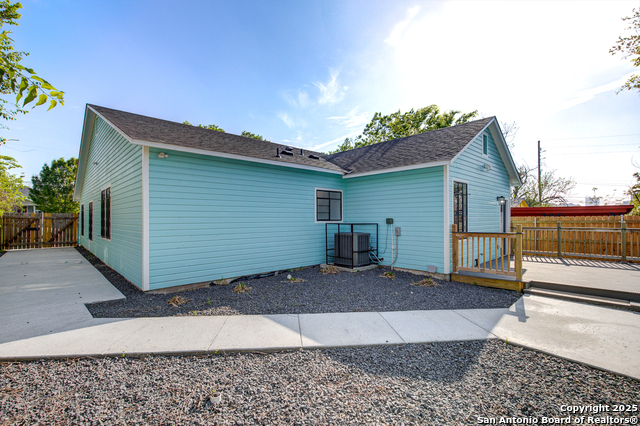 515 Nolan Property Photo 35