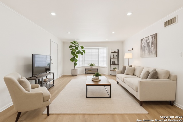 102 Ruelle Ln Property Photo 1