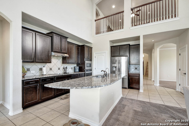 7327 Lunar Eclipse Property Photo 14