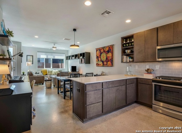 330 Clay Property Photo 3