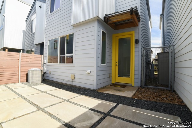 330 Clay Property Photo 19