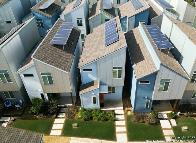 330 Clay Property Photo 22