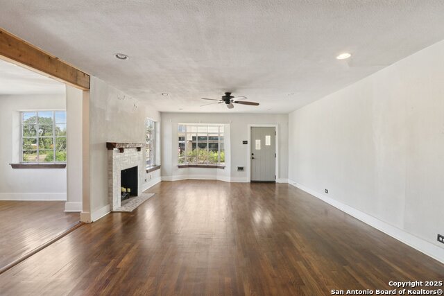 700 Dawson Property Photo 11