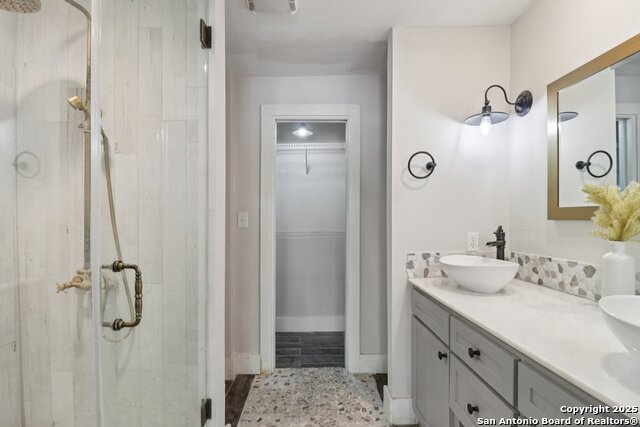 700 Dawson Property Photo 14