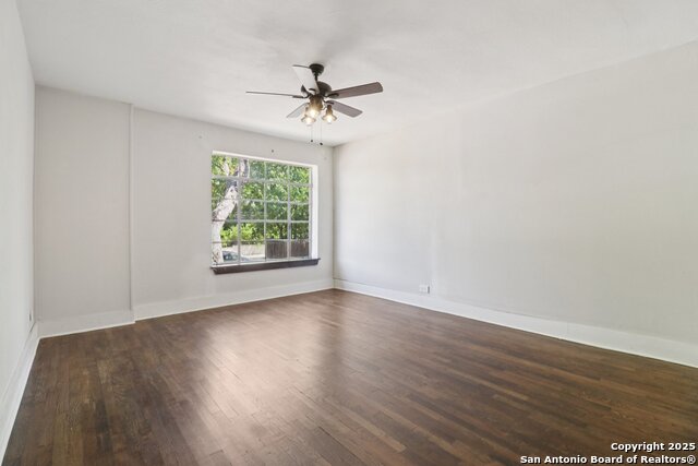700 Dawson Property Photo 17