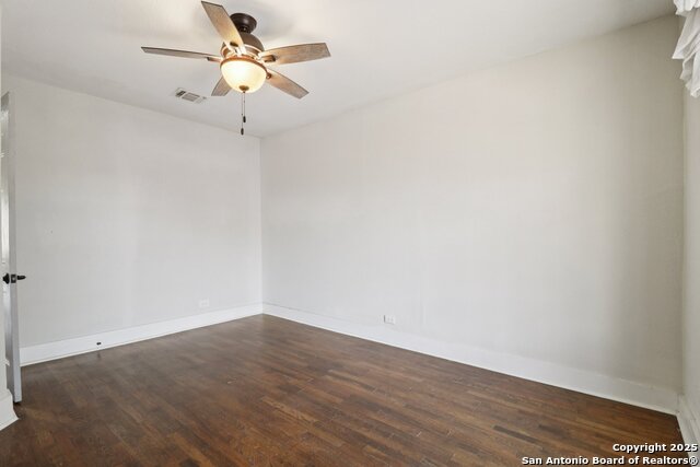700 Dawson Property Photo 23