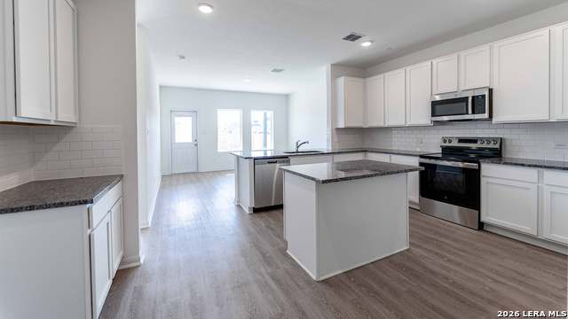 3006 Heidfeld Lane Property Photo 7