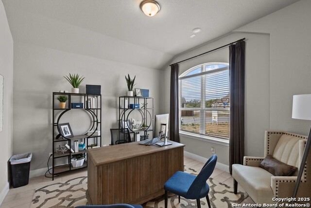 346 Lily Pass Property Photo 6