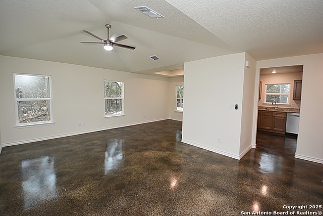 968 High Dr. Property Photo 2
